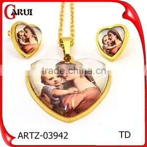 316l Stainless Steel Jewelry Pendant Necklace Heart Shape Blessed Virgin Mary Gold Jewelry 18k thumbnail-2
