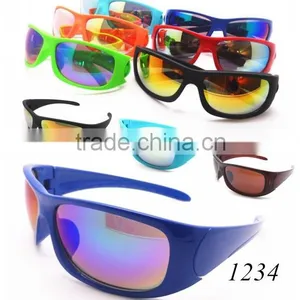 Colorful Custom Plastic Sports Sunglass/Protective Sports Eyewear For Riding thumbnail-6
