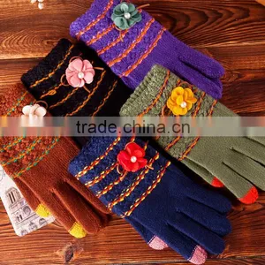 New Arrival Small And Exquisite Touch Screen Gloves For IPhone And Tablets For Christmas thumbnail-1