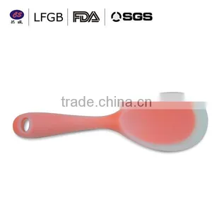 Hot Sale ! 2014 Fashionable and Customized Professional Silicone Spoon in Kitchen thumbnail-1