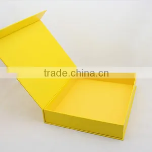 High Quality Custom Clothing Box , Apparel Packaging Box , Scarf Gift Box thumbnail-1