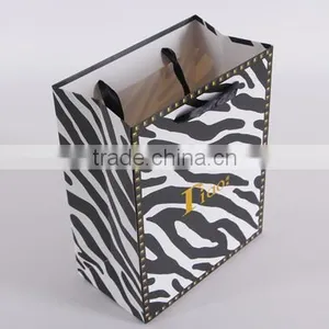 Custom Hot Sale Luxury Promotional Gift Bags thumbnail-2