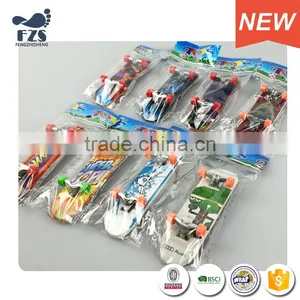 HSJ244 New Arrival Mini Finger Skateboard Toy Alloy Skateboard thumbnail-1