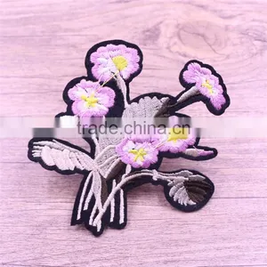 Beautiful Flower Embroidery Patch ,different Design Embroidery Patch thumbnail-1