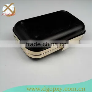 Fashion Metal Clutch Frames With Shell Cover thumbnail-1