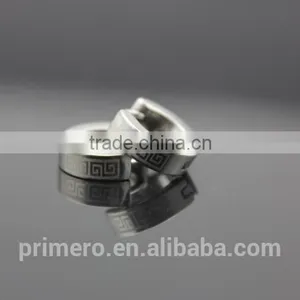 Classic 316L Stainless Steel Small Huggie Hoop Men Great Wall Pattern Silver Black Earrings thumbnail-5