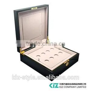 Luxury Wooden Coin Box for 8 Coins With Lock thumbnail-4