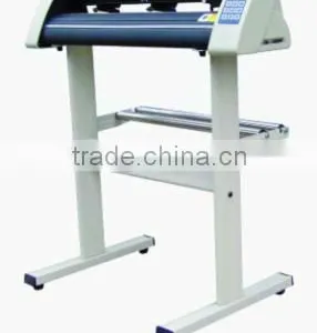 DW720 Chinese Cutting Plotter thumbnail-1