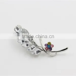 Latest Brooch Flower Design Rhinestone Brooch Pin Gold/silver Fancy Brooch thumbnail-3