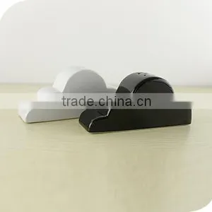 High Quality Cloud Ceramic Salt and Pepper Shakers Set thumbnail-2