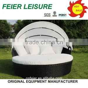 Good Quality Rattan Double Sun Lounger thumbnail-1