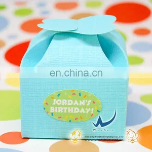 Grained Paper Favor Gift Box thumbnail-1