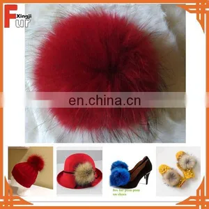 China Supplier Genuine Raccoon Fur Pom Poms thumbnail-1