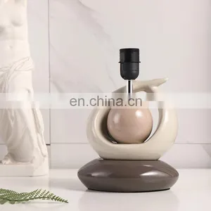 Popular New Design Hotel Home Table Decoration Modern Nightstand Lamps Porcelain for Gift thumbnail-5