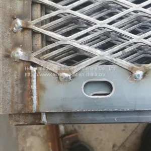 Diamond Expanded Wire Mesh Fence thumbnail-2