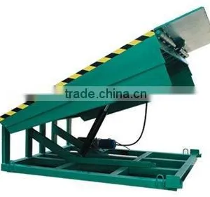 Fixed Hydraulic Loading Ramp thumbnail-1