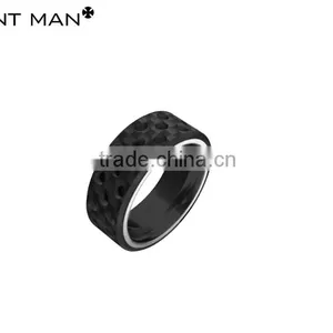 Fashion 8mm Mens Bands Rose Gold Plating High Polish Band Carbon Fiber Ring Hammer Finish Titanium Ring Band thumbnail-6