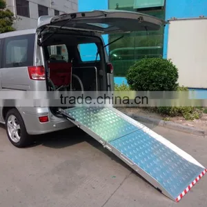 China Famous BMWR-2 Aluminum Manual Folding Ramps for Van and Minibus thumbnail-3