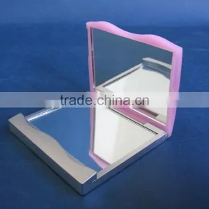 Plastic Foldable Makeup Mirror thumbnail-6