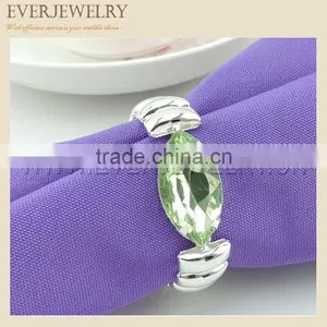 Big Crystal Diamond Napkin Ring thumbnail-3