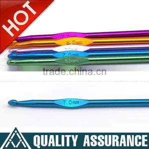 ALUMINUM COLORFUL CROCHET HOOK IN GOOD QUALITY thumbnail-1