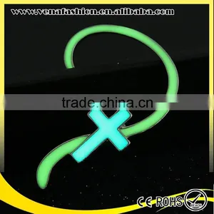 Glow Ear Cuff Cross Latest New Fashion Teen Earrings thumbnail-6