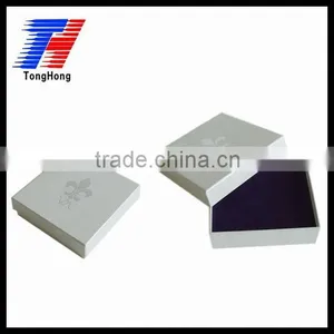 White Jewelry Box thumbnail-1