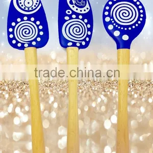 Kitchen Bakeware Kit 3 Pcs Set Colorful Silicone Rubber Spatula With Wooden Handle thumbnail-2