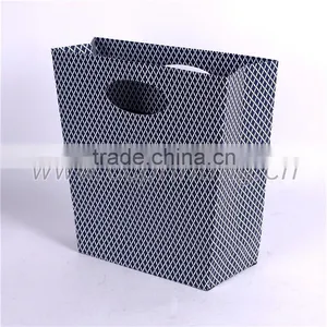 Wholesale Cheap Custom Print Paper Bags For Gift thumbnail-3