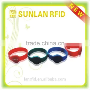Customized Waterproof 125KHz Silicone Wristband for Swimming Pool thumbnail-1