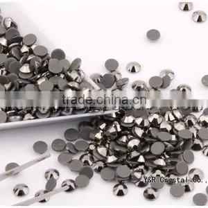 Jet Hematite Color Hot Fix Flat Back Rhinestones for Handbags thumbnail-3