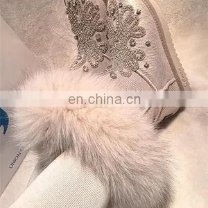 Aidocrystal Wholesale Factory Price 2016 Fashion Warm Plush Women's Boots With Rhinestone thumbnail-3