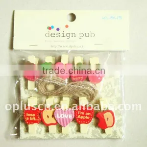 WOODEN CLIP W/DECO thumbnail-1