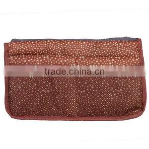 2015 Fashion Style 600D Fabric Foldable Printed Travel Cosmetic Bag thumbnail-4