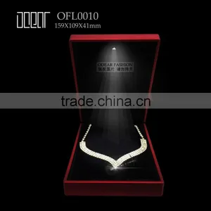 Hotselling Custom Led Light Jewellery Box for Necklace thumbnail-1