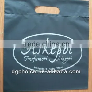 Custom Made Custom Print Punching Bags Die Cut Plastic Bag With Handle Wholesale thumbnail-3
