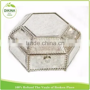Bridesmaid Maid of Honor Personalized Vintage Jewellery Case Decorative Metal Lock Hexagon Square Rectangle Round Box Packaging thumbnail-6
