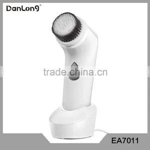 Home Use Skin Renew Scrubber Facial Cleaning Ultrasonic Scrubber thumbnail-6