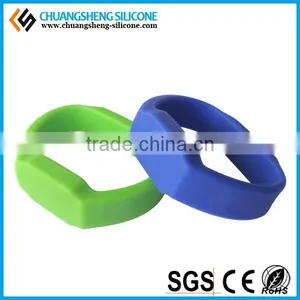 Popular Silicone Wristband Watch thumbnail-1