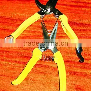 Yellow BY-pass Pruners thumbnail-2