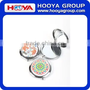 OEM Promotional Round Cosmetic Mirror in Metal and China thumbnail-1