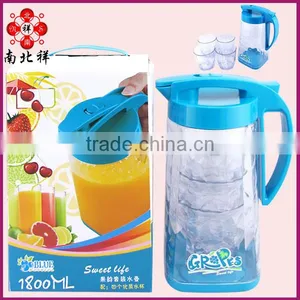 New 1800ML Plastic Water Pitcher With Side Handle thumbnail-1