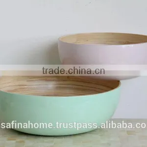 Set of 2 Round Colored Lacquer Bamboo Salad Bowls thumbnail-1