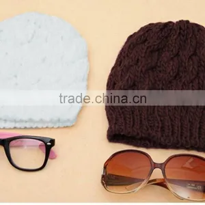 In Autumn and Winter to Keep Warm Knitting Cap Couples Pur Color Upset Twist Cap thumbnail-1