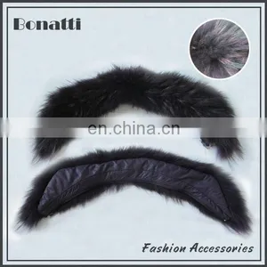Raccoon Fur Collar With Detachable Design thumbnail-1
