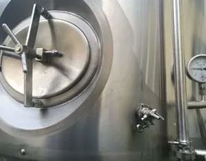 SUS304 Craft Beer Brewing Equipment 20bbl With Carbonation Stone PLC Control thumbnail-4