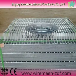 Metal Tree Grates thumbnail-1