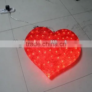 3D LED Christmas Acrylic Heart Motif Light thumbnail-1