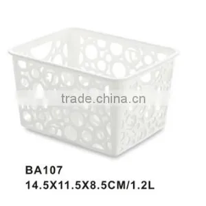 Plastic Storage Basket thumbnail-1