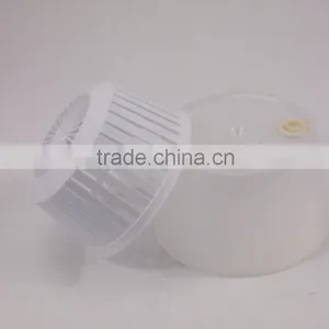 Mini 1.4 Quart Plastic Manual Fruit and Vegetable Salad Spinner thumbnail-4